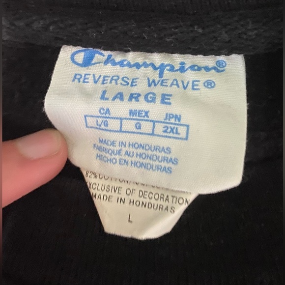 Champion Men’s Large Sweatshirt - Picture 3 of 4